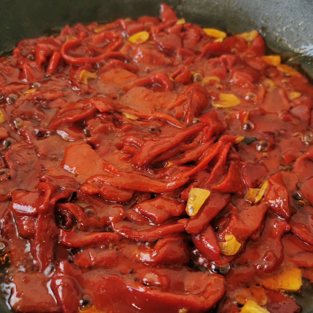Pimientos del piquillo con ajo Pimientos del piquillo con ajo