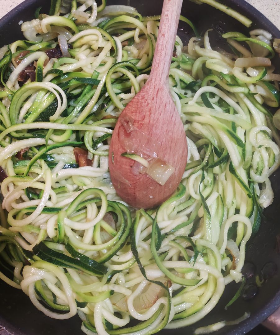 Espaguetis de calabacin con ternera y salsa de soja Paso 0 Espaguetis de calabacin con ternera y salsa de soja Paso 0
