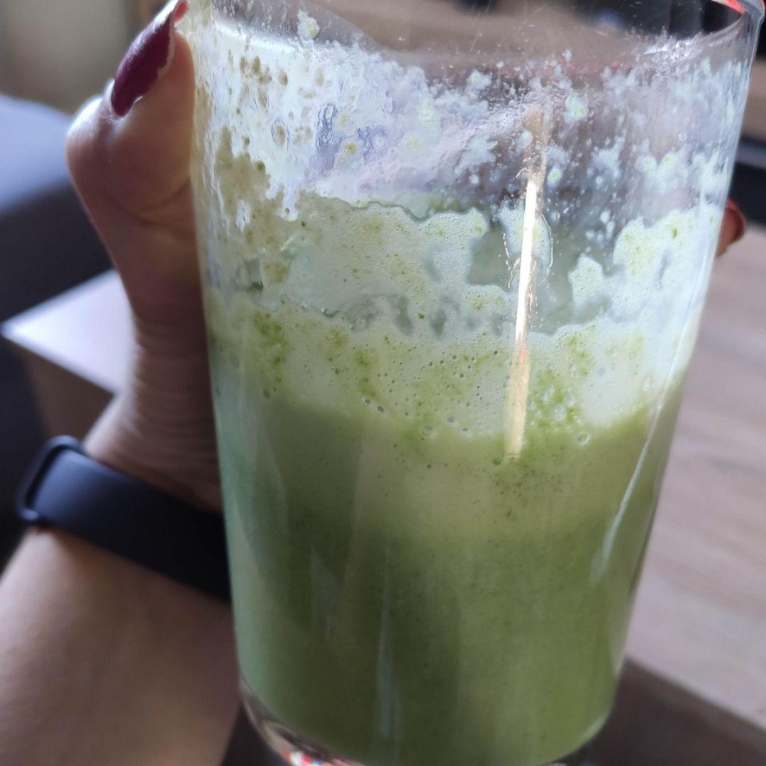 Batido espinacas y plátano Batido espinacas y plátano