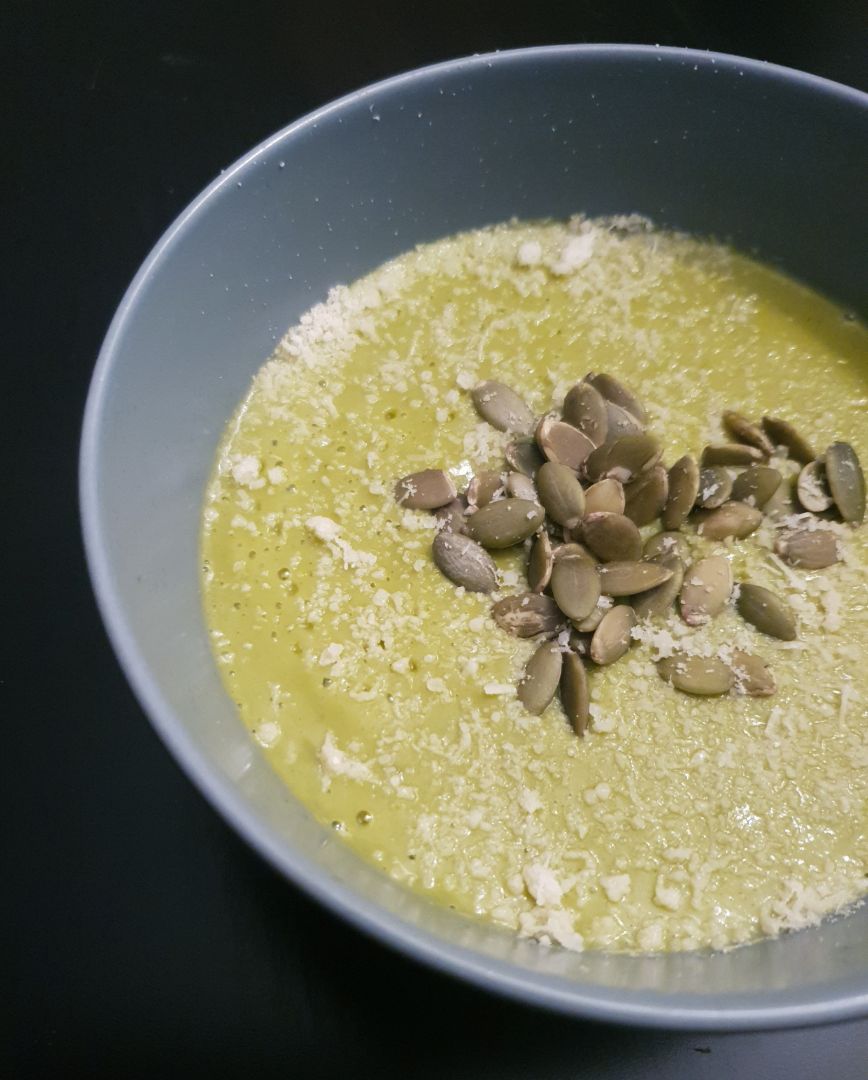 Crema de calabacín con queso Crema de calabacín con queso