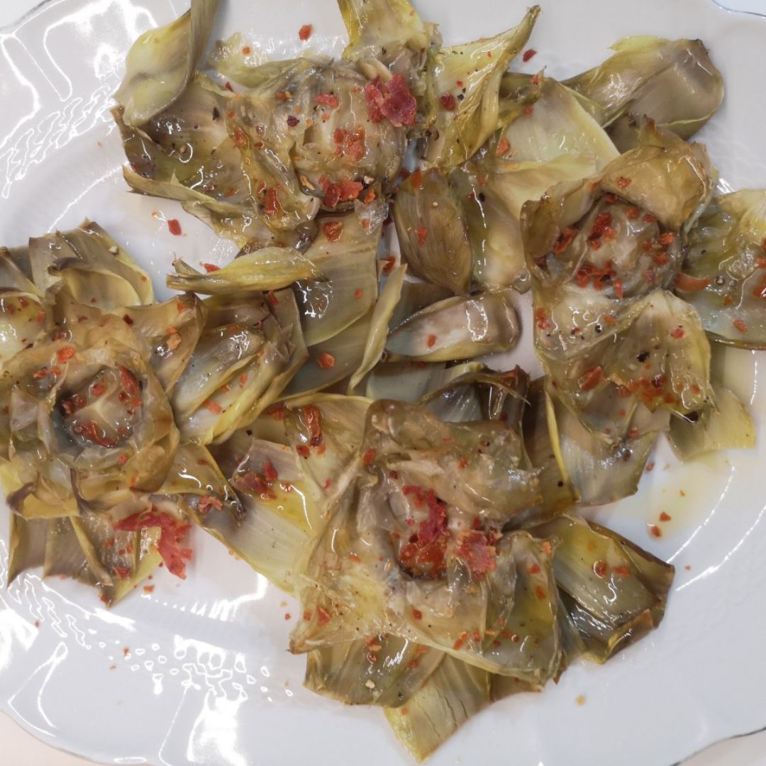 Flor de alcachofa con virutas de jamón Paso 5 Flor de alcachofa con virutas de jamón Paso 5