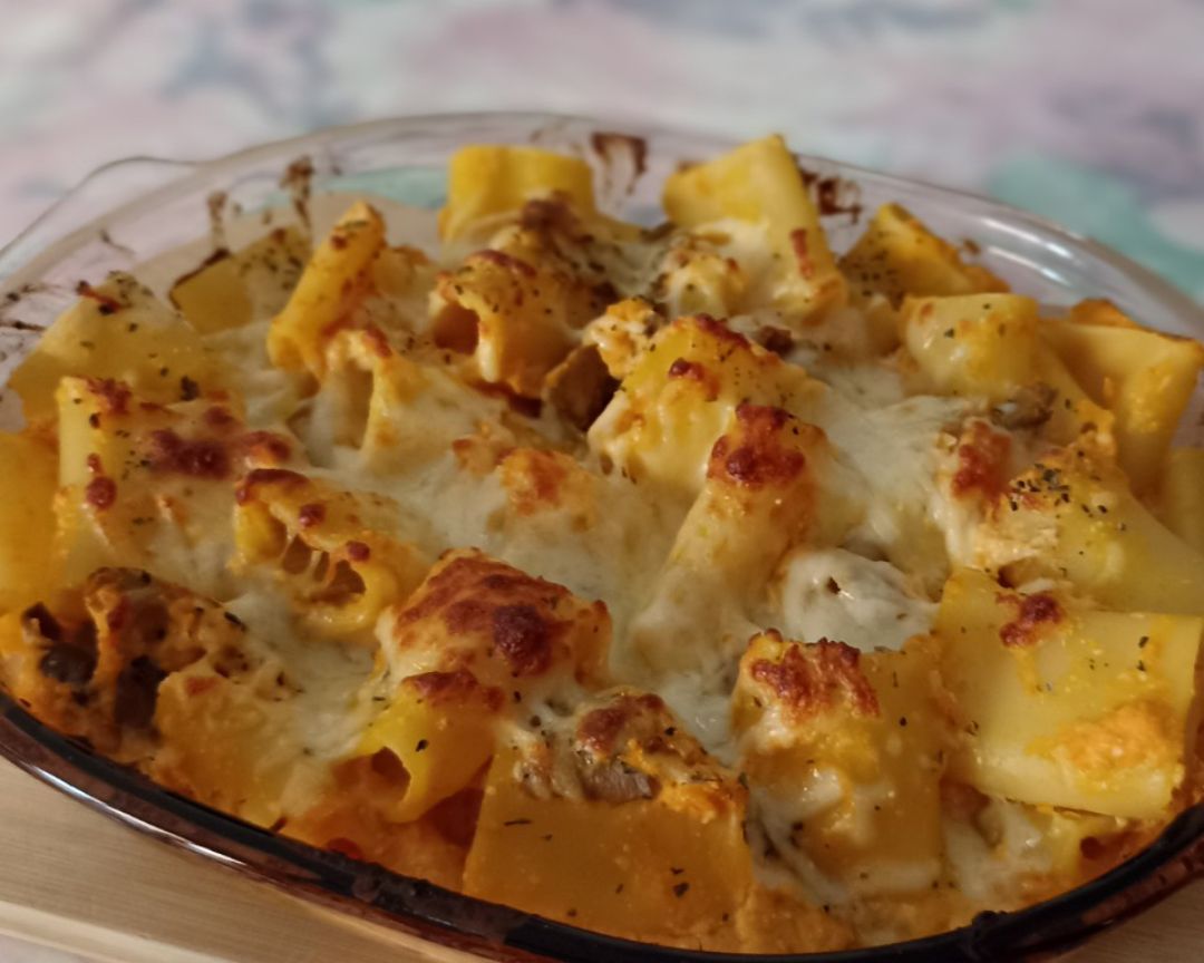 Baked pasta feta con calabaza