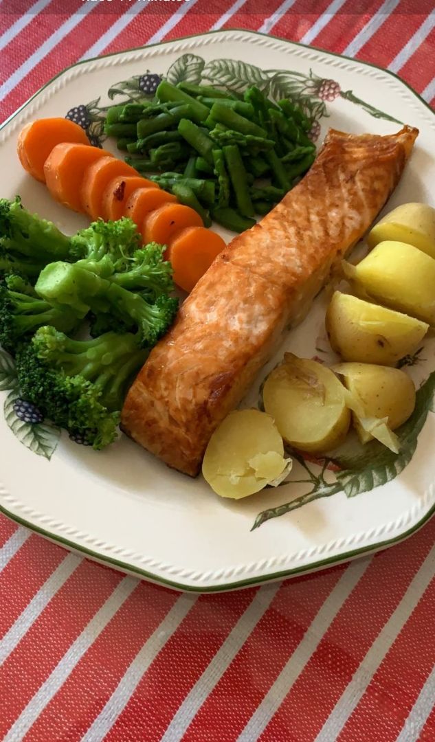 SALMÓN CON VERDURAS 