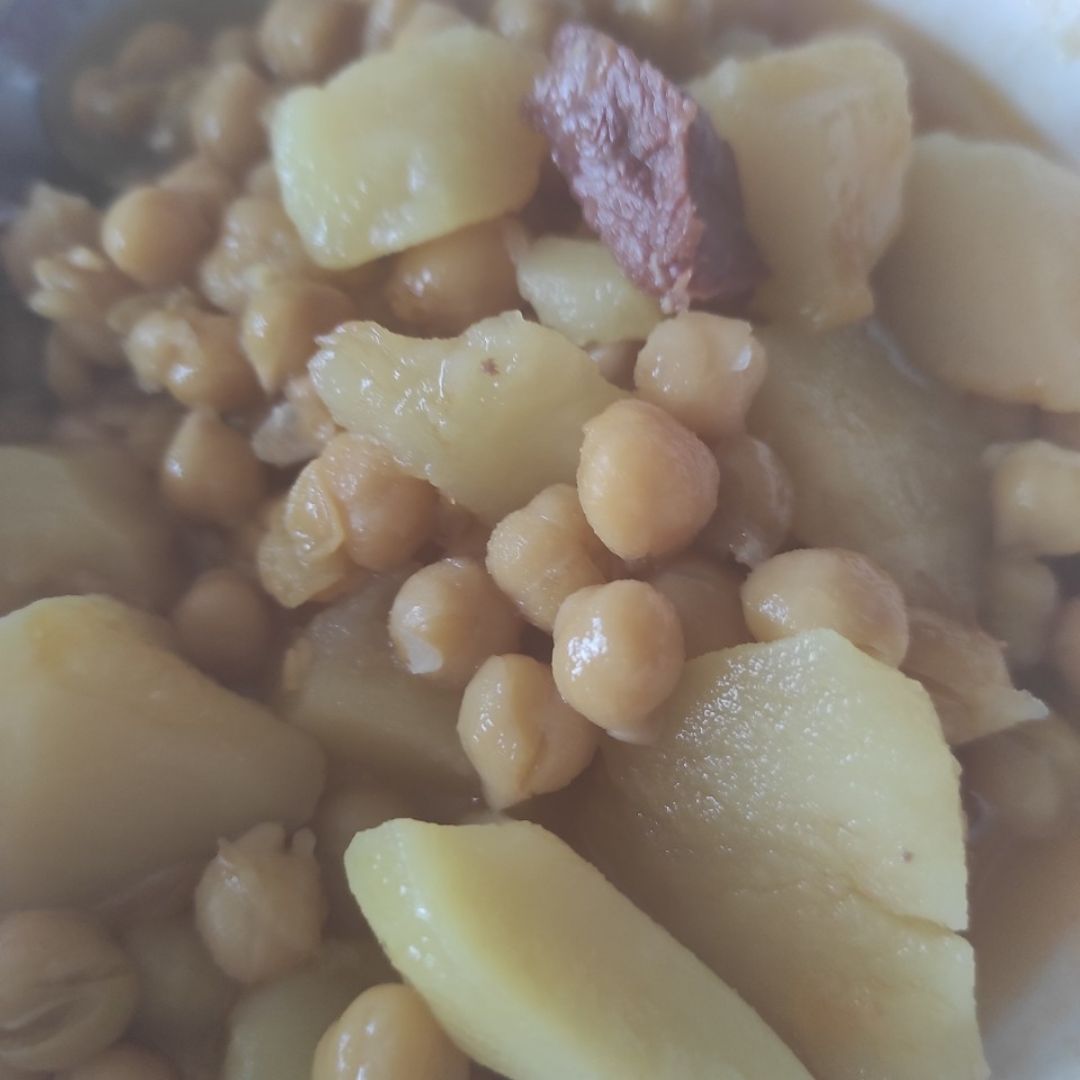 Cocido de garbanzos de mi abuela Cocido de garbanzos de mi abuela