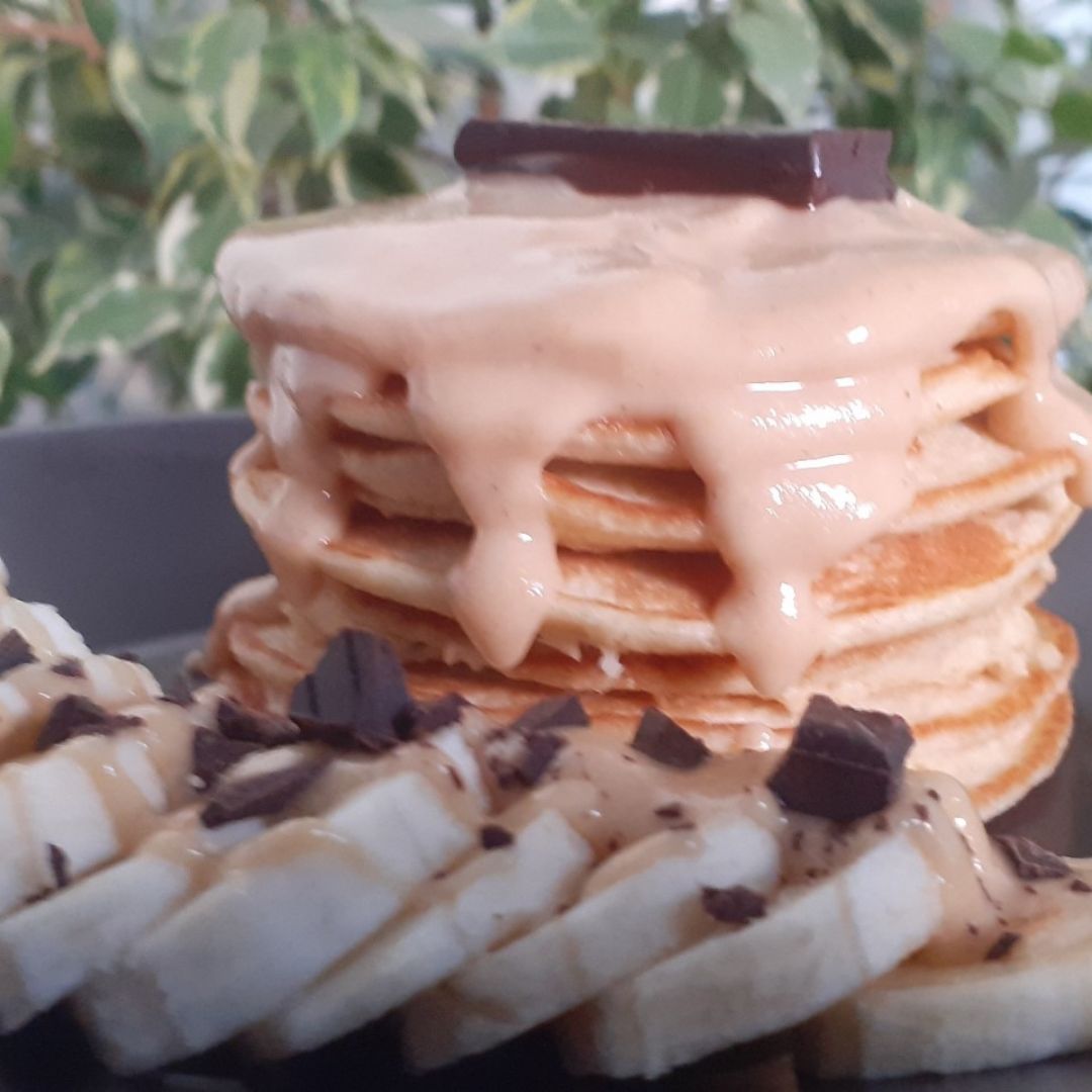 Tortitas de manzana con crema de avellana Tortitas de manzana con crema de avellana