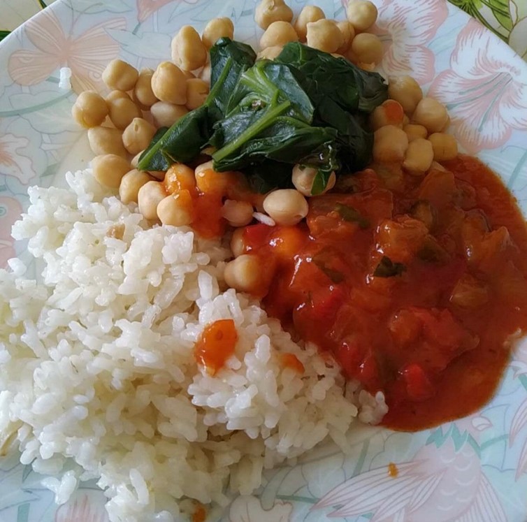 Garbanzos con arroz, acelgas y pisto