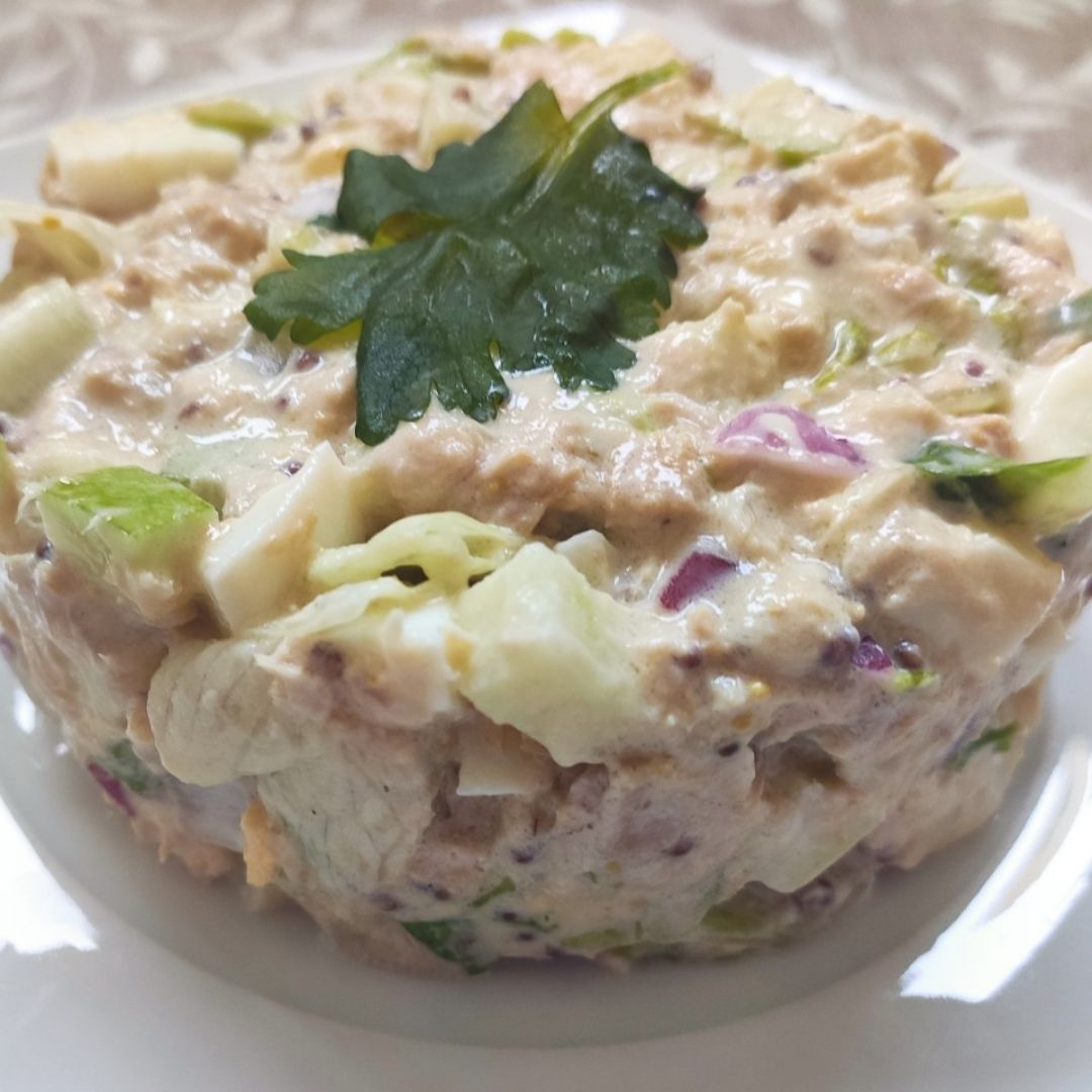 Ensaladilla de atún Ensaladilla de atún