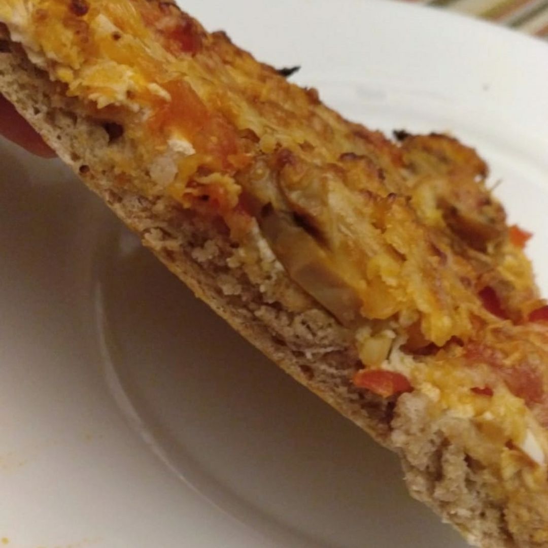 Pizza con masa de harina integral de espelta Paso 1 Pizza con masa de harina integral de espelta Paso 1