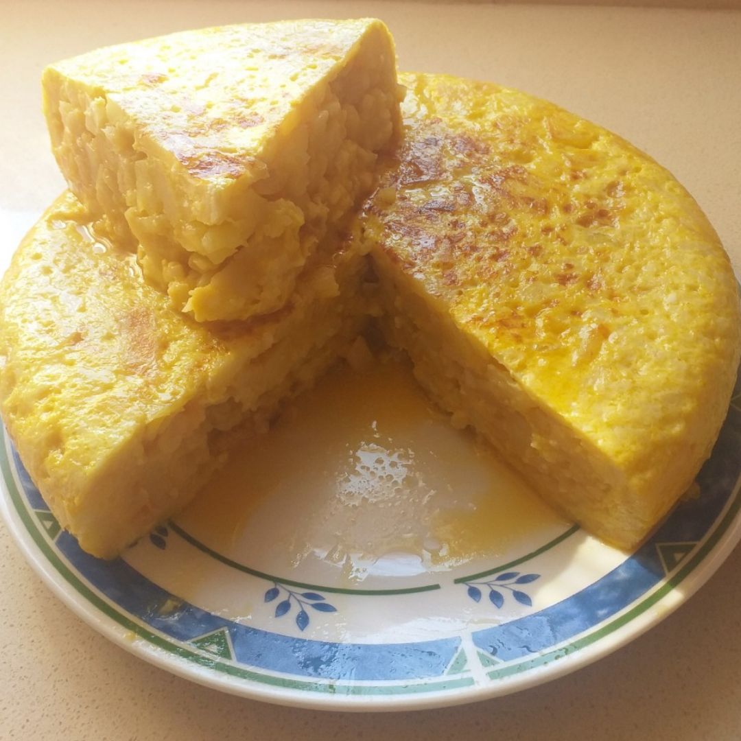 La mejor tortilla de patatas cebolla y coliflor 🤤🤤🤤 Paso 5 La mejor tortilla de patatas cebolla y coliflor 🤤🤤🤤 Paso 5