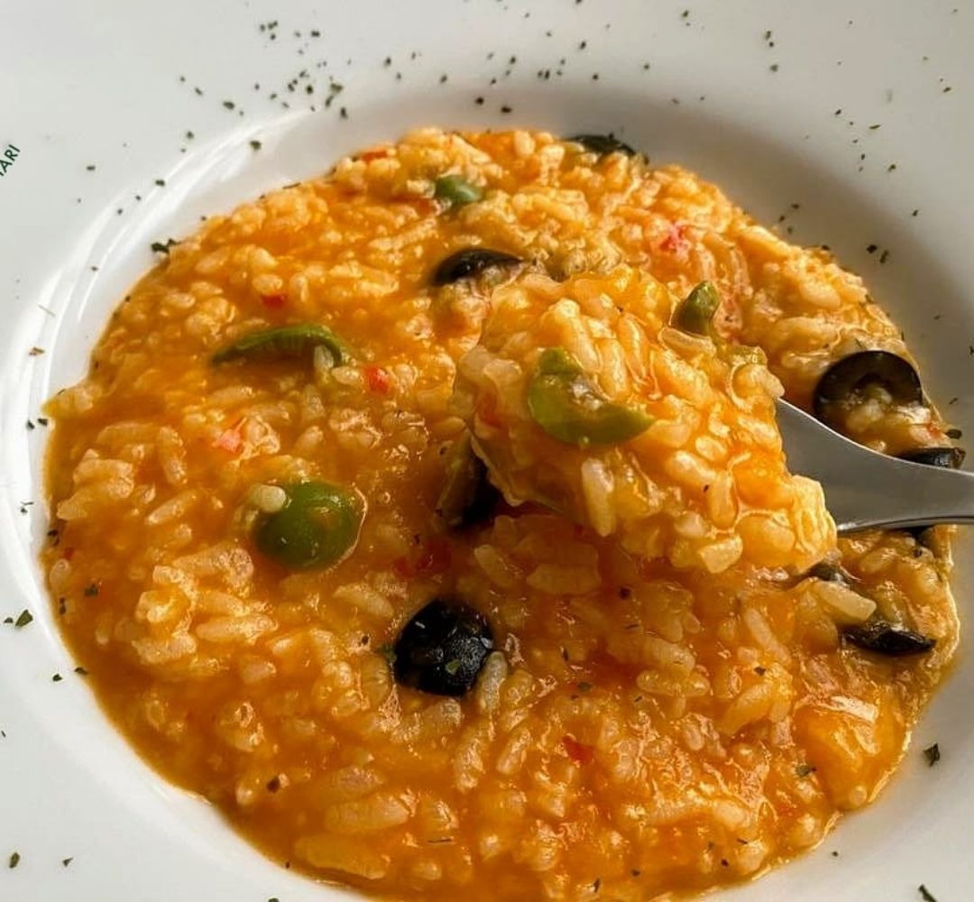 ARROZ CON ACEITUNAS ARROZ CON ACEITUNAS