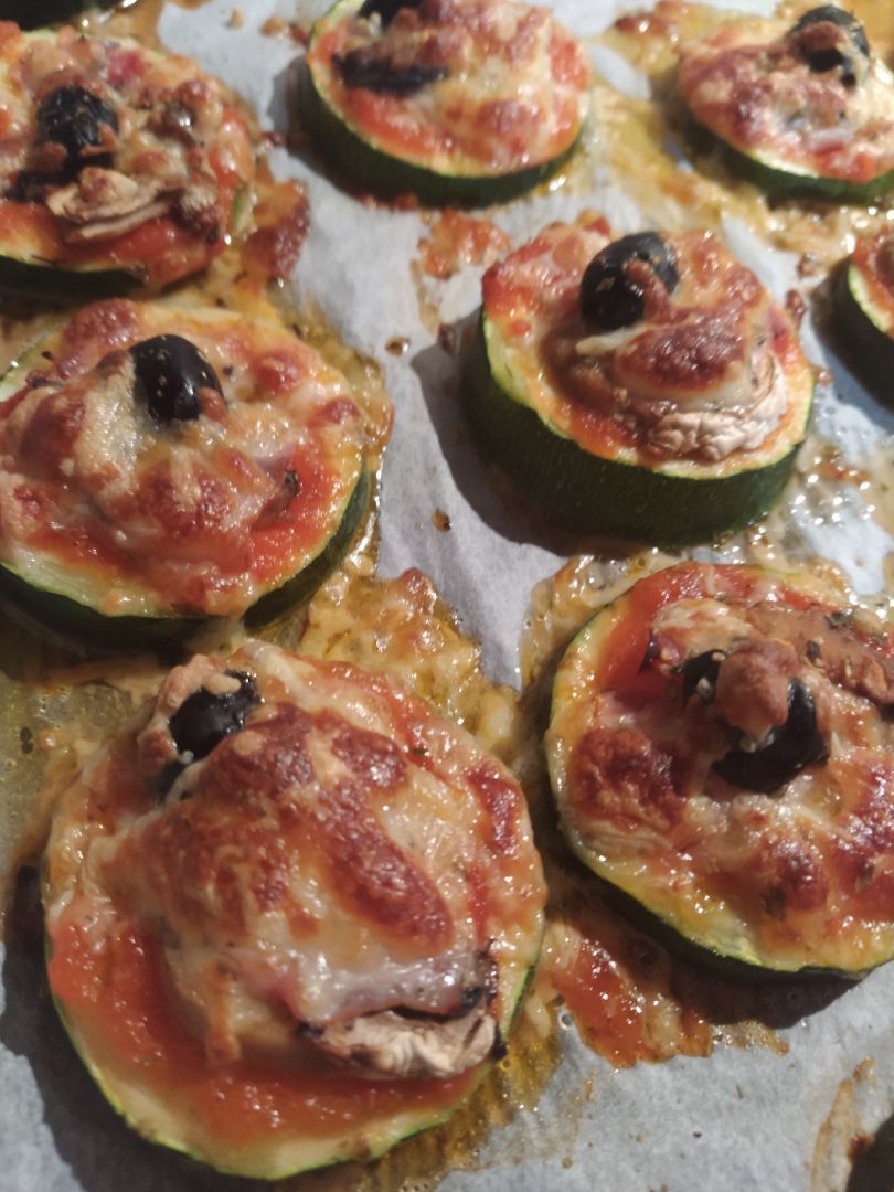 Mini pizzas de calabacín Mini pizzas de calabacín