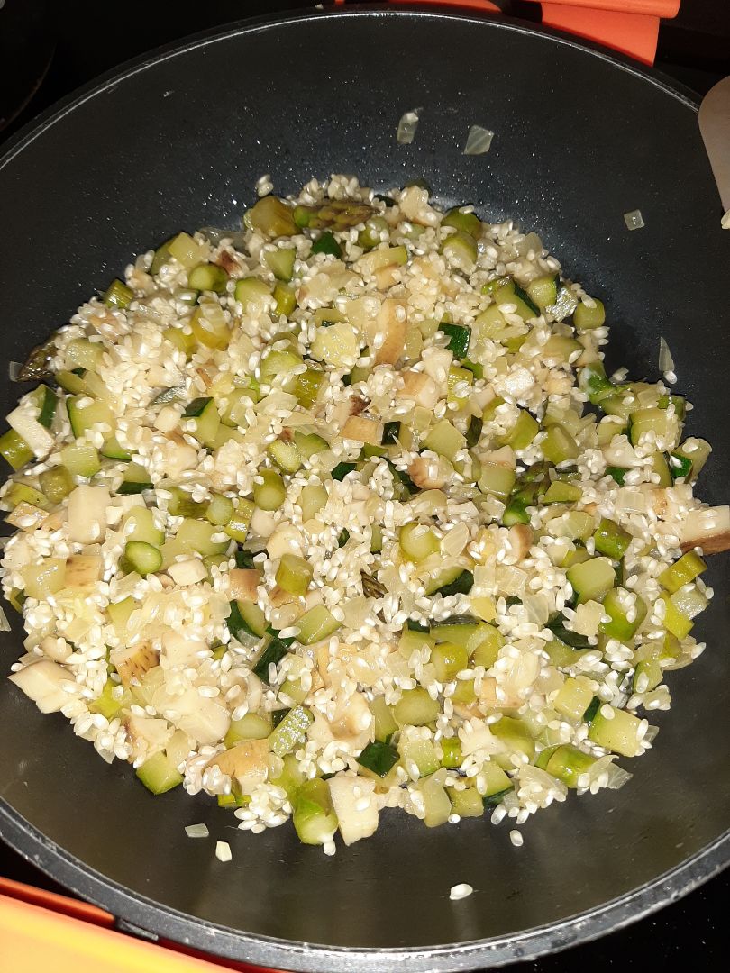 RISOTO DE VERDURAS Y QUESO AZULStep 0