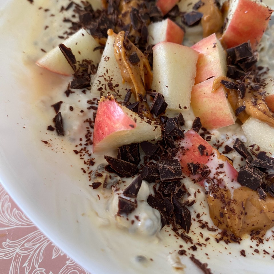 Yogur con avena y manzana Yogur con avena y manzana