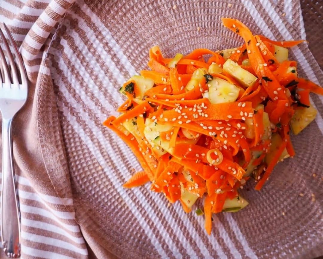 ENSALADA DE ZANAHORIA CON TOQUES ORIENTALES ENSALADA DE ZANAHORIA CON TOQUES ORIENTALES