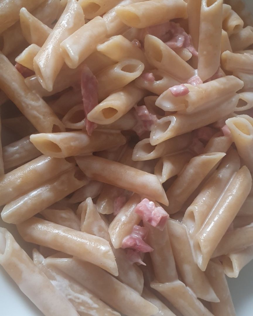 Macarrones integrales con jamon y queso Macarrones integrales con jamon y queso