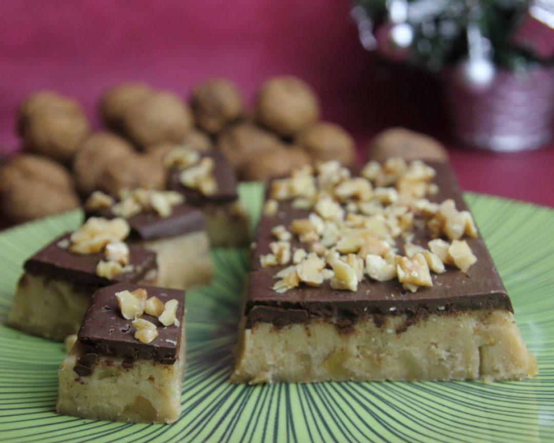 TURRÓN DE NATA CON NUECES Y CHOCOLATE