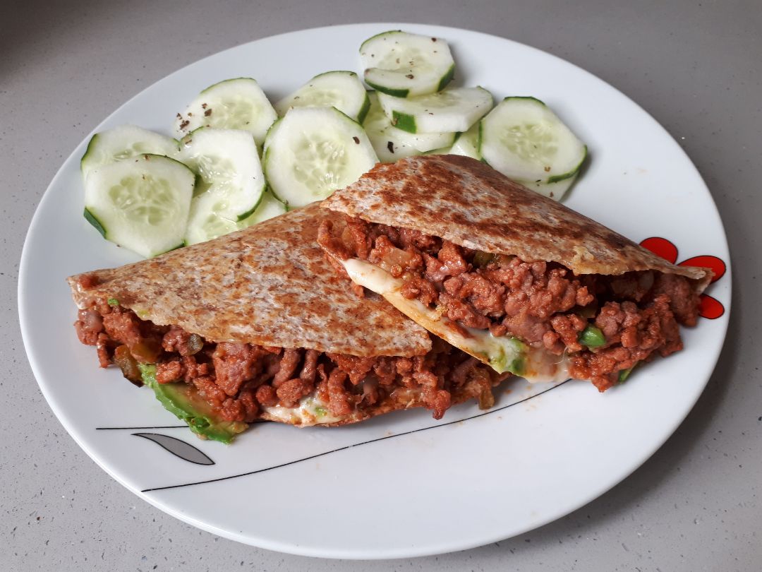 Quesadillas con picada de vacuno Quesadillas con picada de vacuno