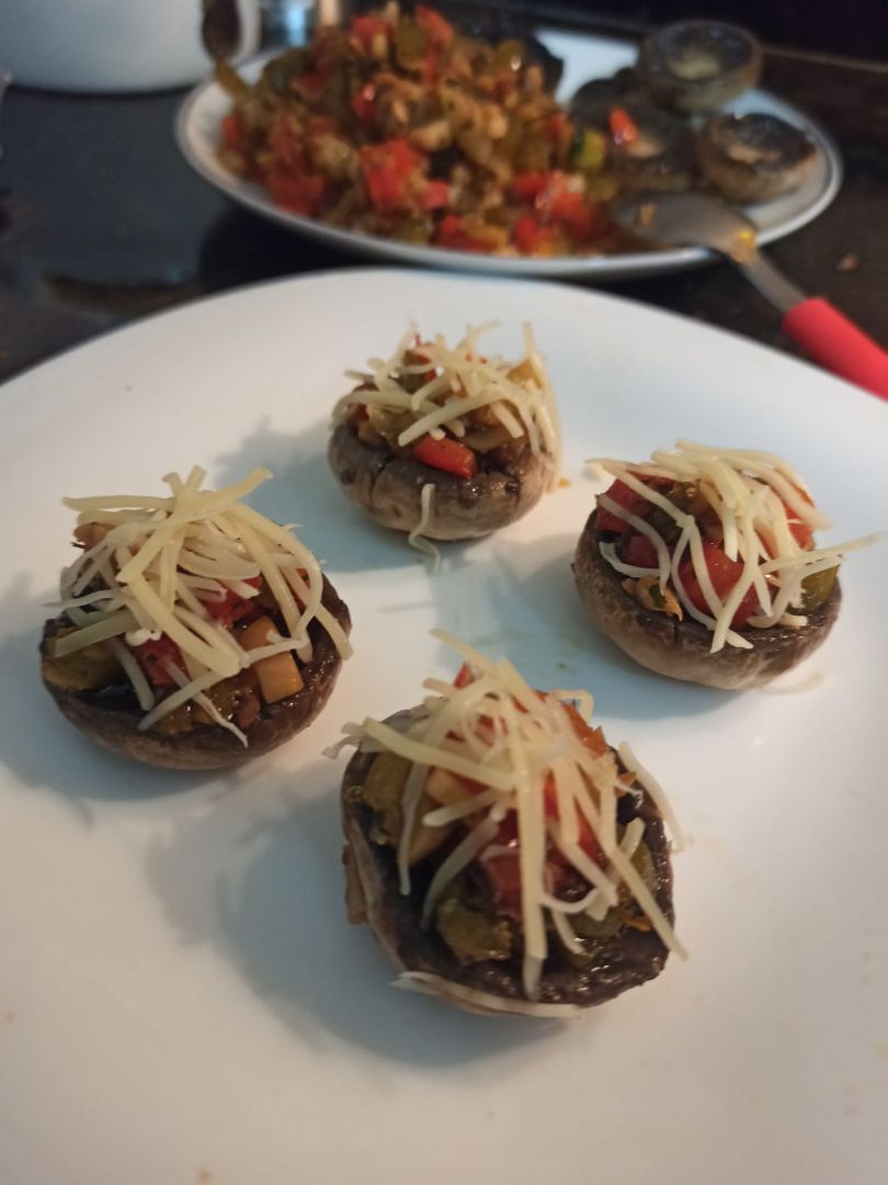 MINI CHAMPIÑONES RELLENOS MINI CHAMPIÑONES RELLENOS
