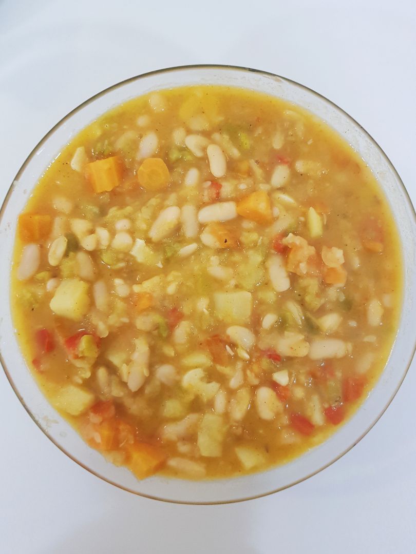 Alubias blancas con verduras 🌱 Alubias blancas con verduras 🌱