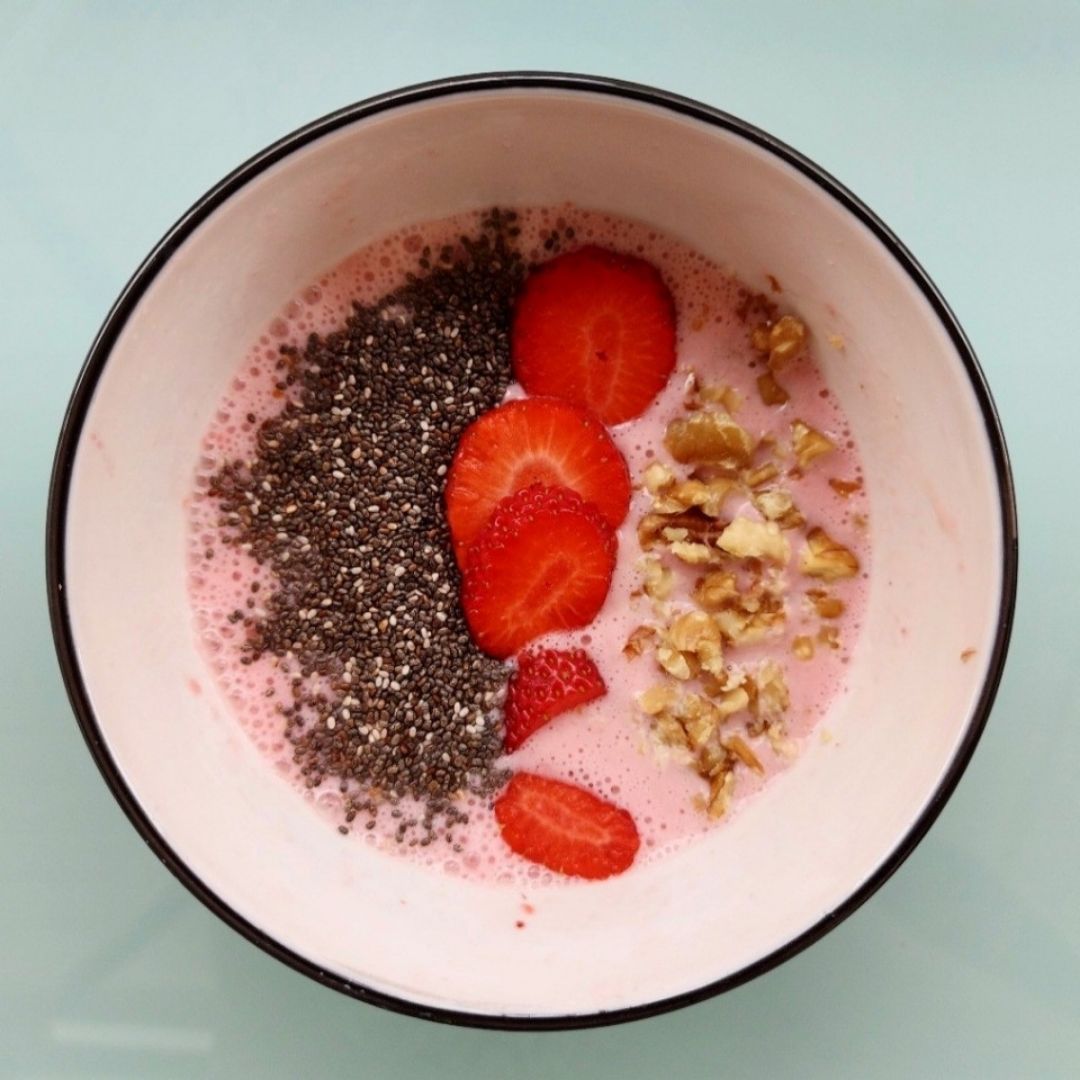 Yogur batido con fresas 🍓 Yogur batido con fresas 🍓
