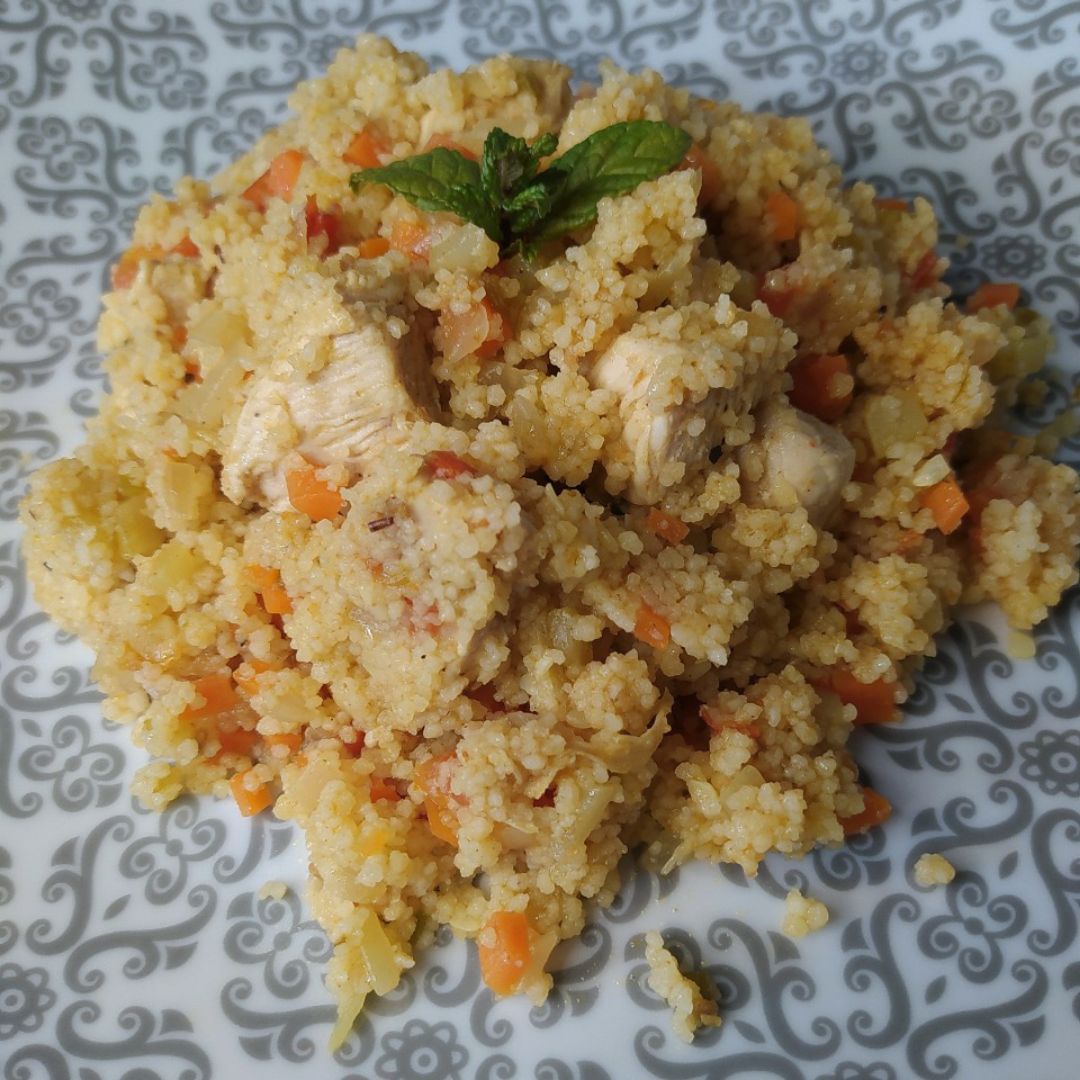 Cuscús de pollo y verduras Cuscús de pollo y verduras