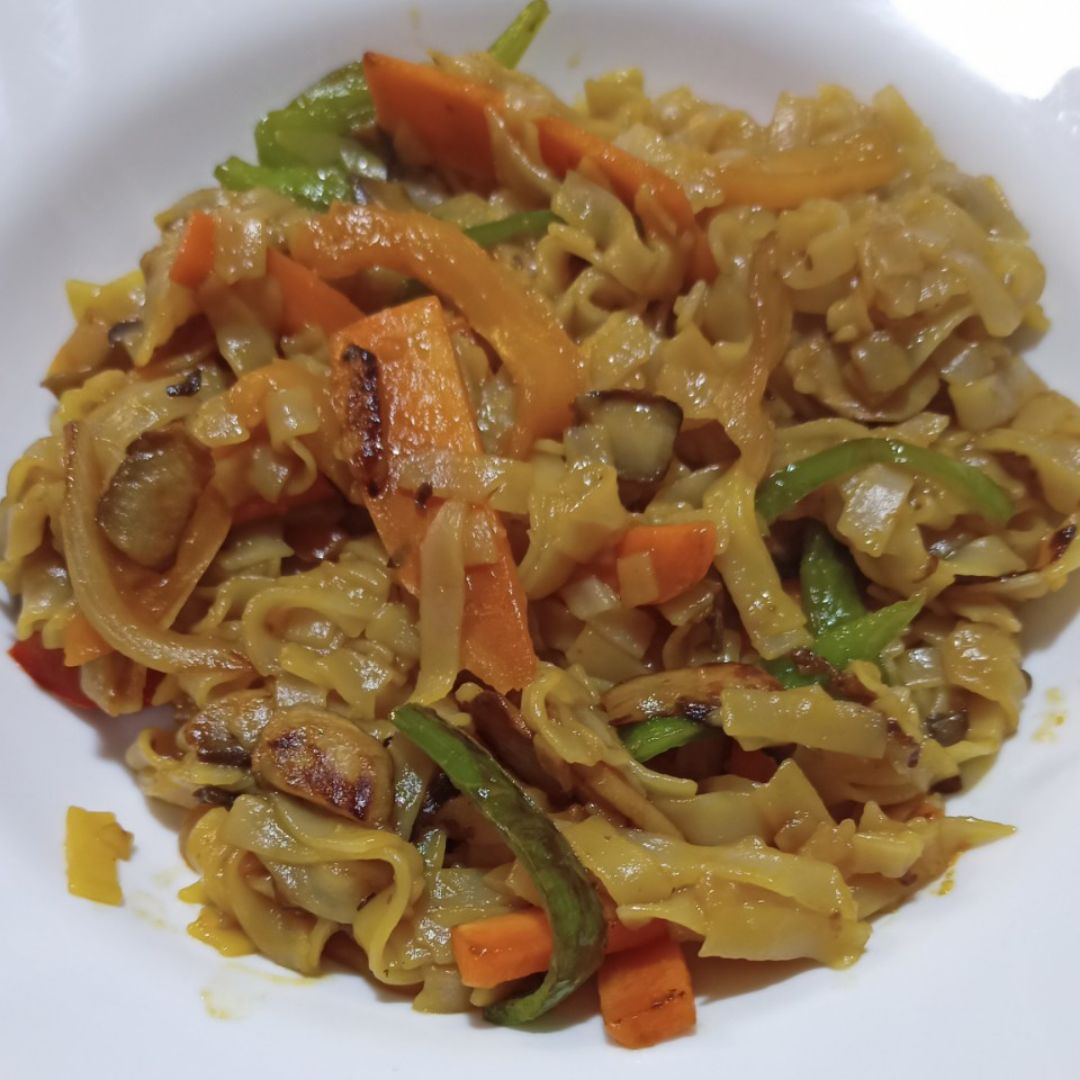 Wok de verduras con champiñones 🍄🥕 Wok de verduras con champiñones 🍄🥕