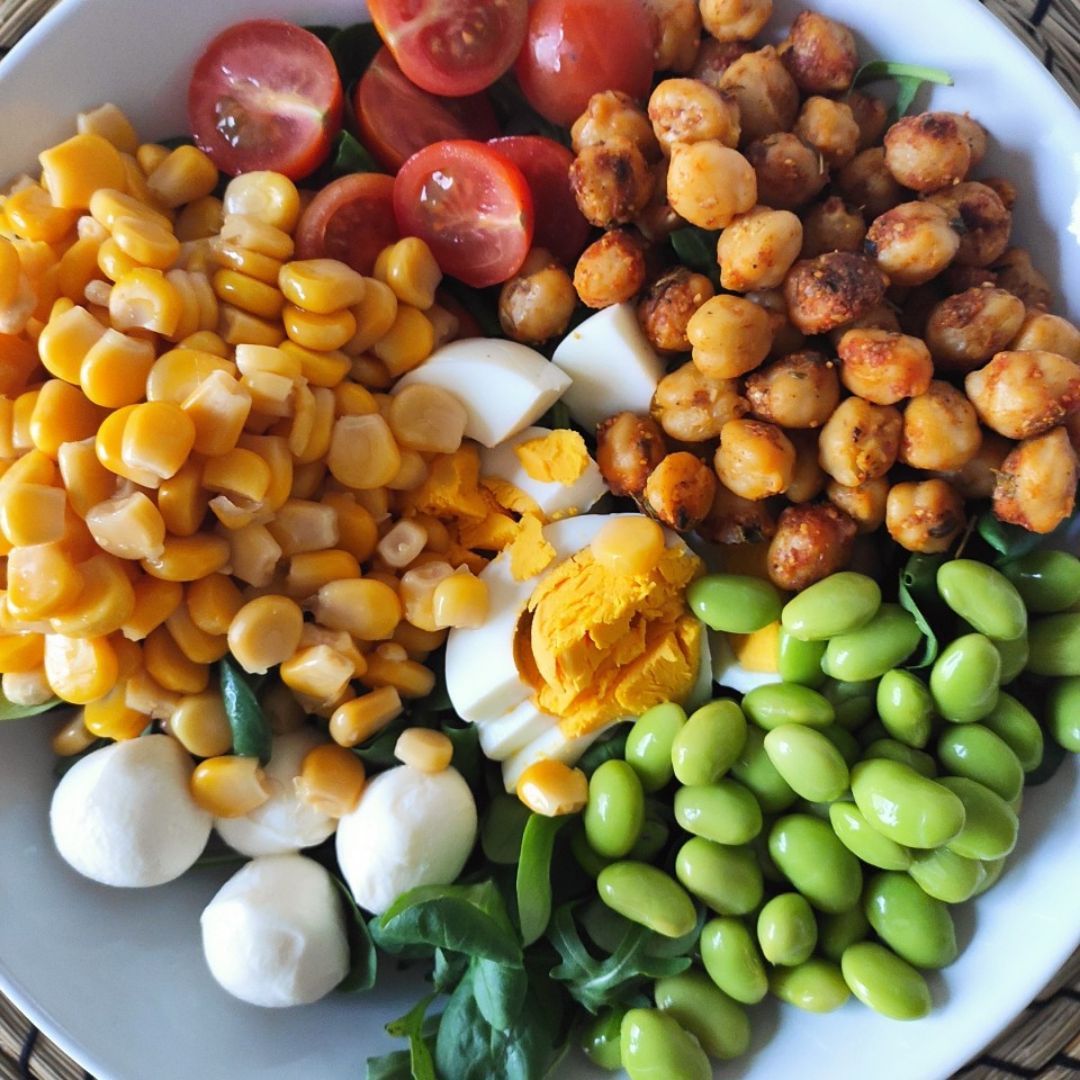 Ensalada de edamames y garbanzos especiados Ensalada de edamames y garbanzos especiados