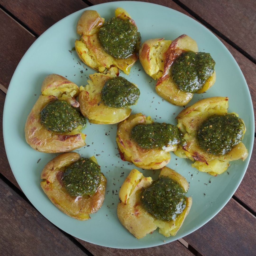 Patatas estrelladas con pesto de pistacho 🥔 Patatas estrelladas con pesto de pistacho 🥔