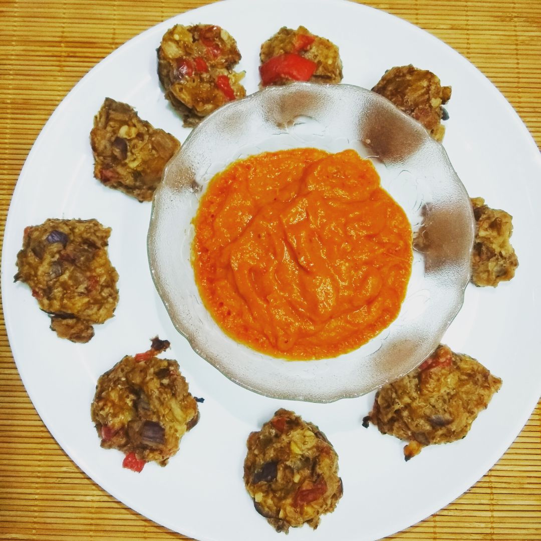 Albóndigas de berenjena y queso de cabra Albóndigas de berenjena y queso de cabra