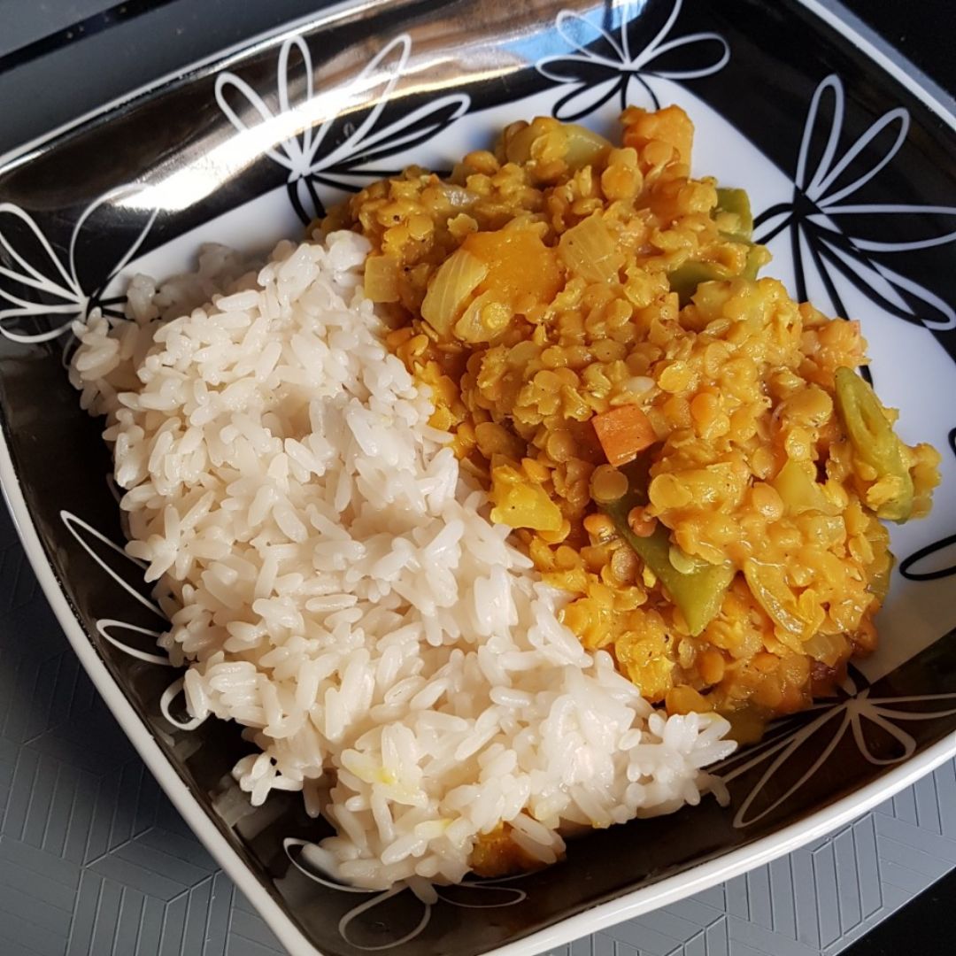 Dhal de lentejas rojas