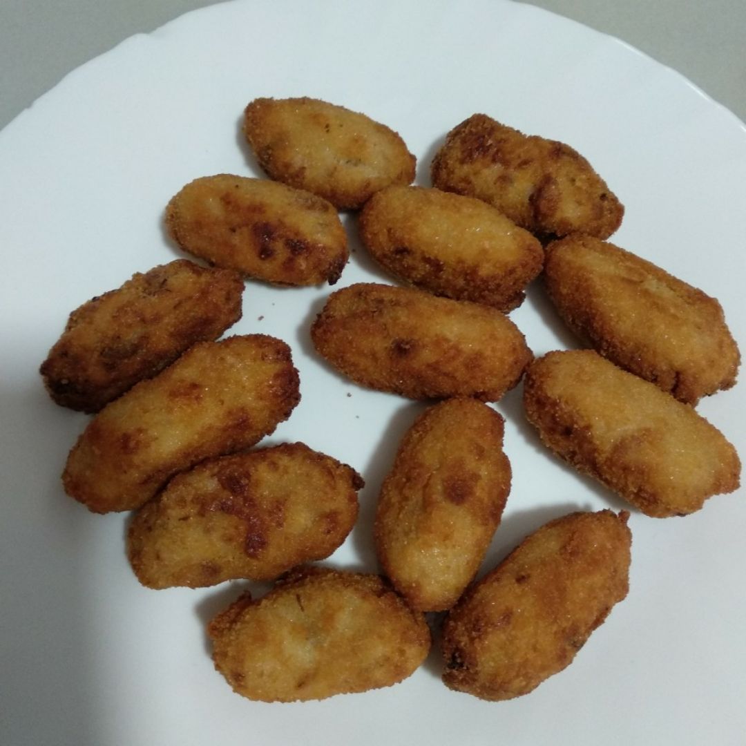 Croquetas de jamón serrano y huevo duro Croquetas de jamón serrano y huevo duro