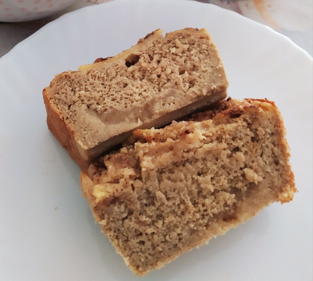 BIZCOCHO DE MANZANA Y MEMBRILLO 🍏🍬 Paso 3 BIZCOCHO DE MANZANA Y MEMBRILLO 🍏🍬 Paso 3