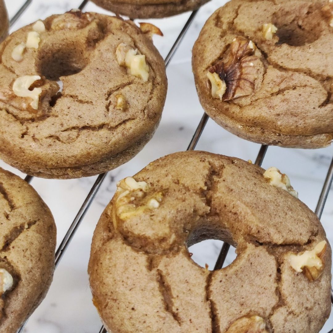 Donuts de pera y nueces 🍐
