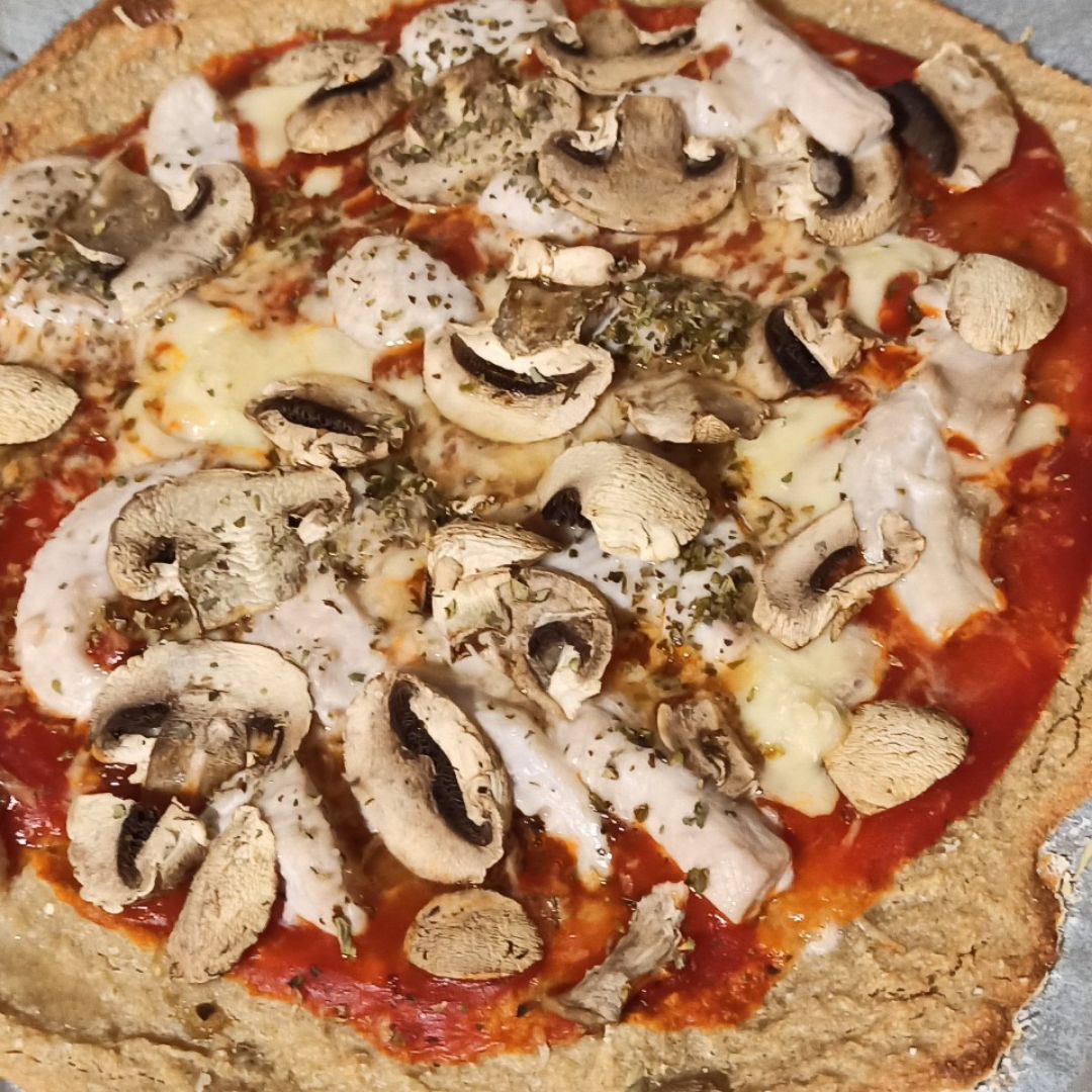 PIZZA CON BASE DE QUINOA