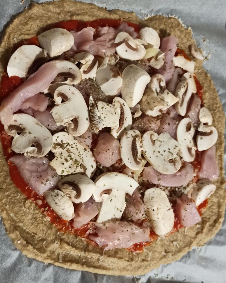 PIZZA CON BASE DE QUINOA Paso 3