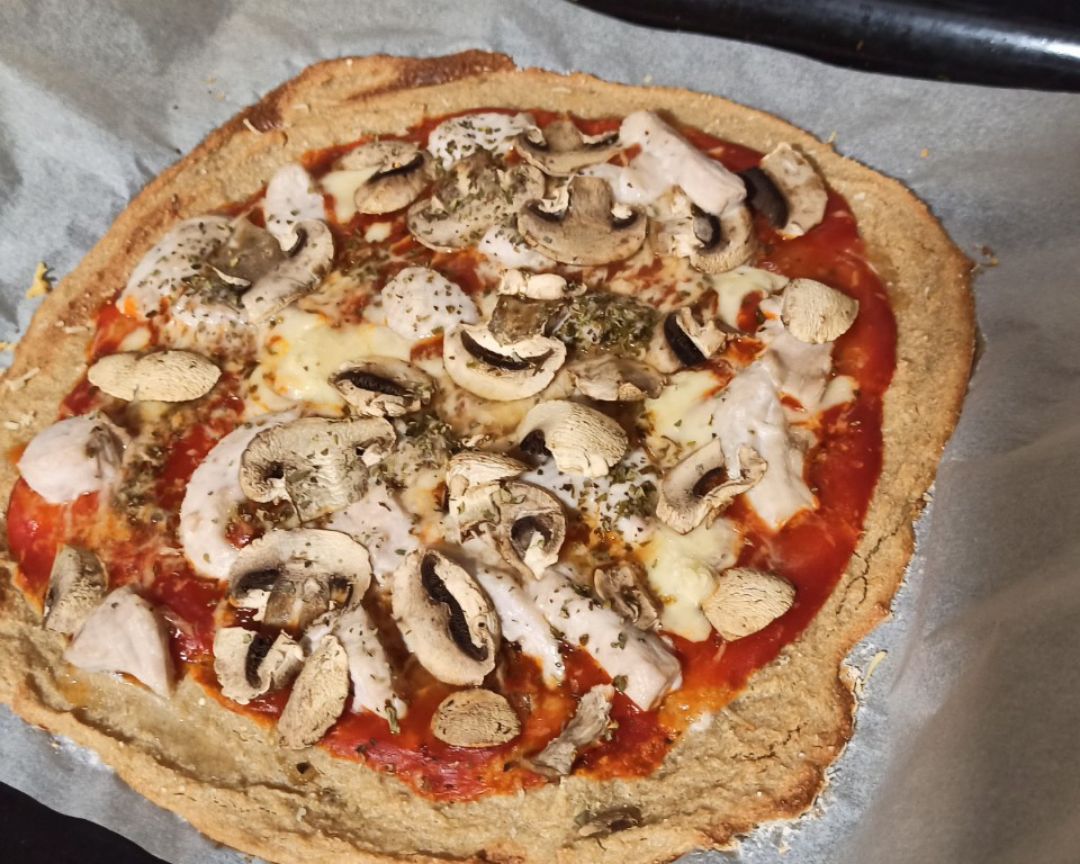 PIZZA CON BASE DE QUINOA Paso 4