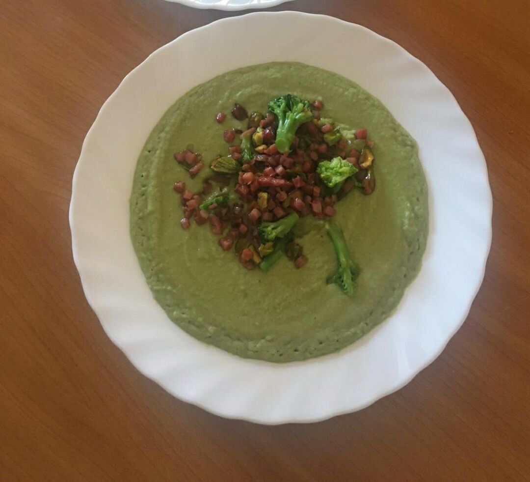 Hummus: Garbanzo con brocoli Hummus: Garbanzo con brocoli