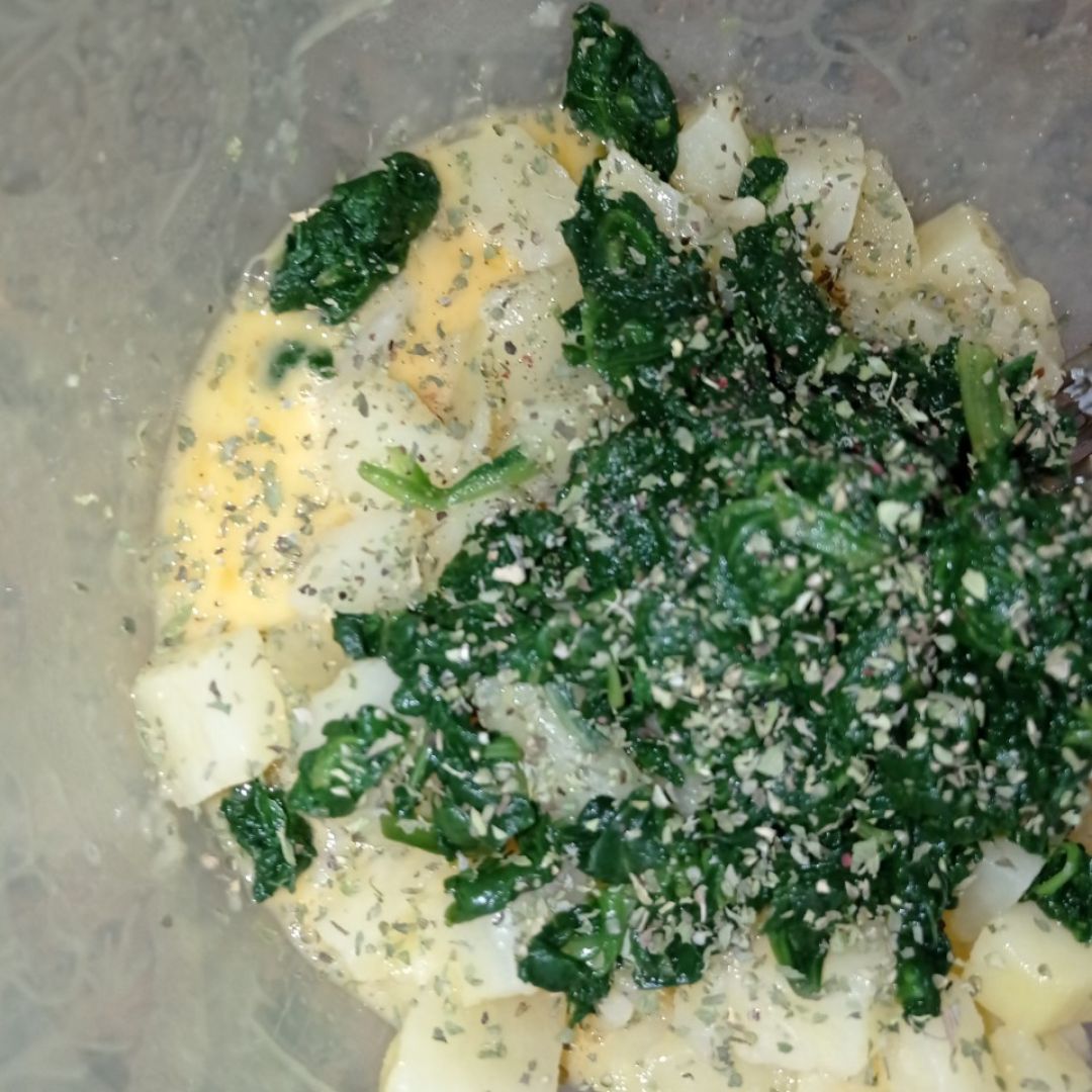 Tortilla con espinacas💚💚💚💚 Paso 1 Tortilla con espinacas💚💚💚💚 Paso 1