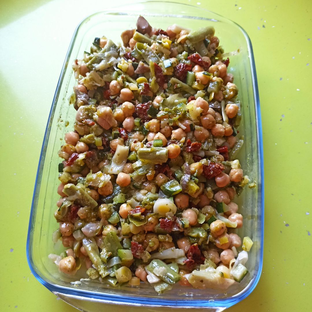 💚 Ensalada tibia de garbanzos al pesto con ajetes 💚 Ensalada tibia de garbanzos al pesto con ajetes