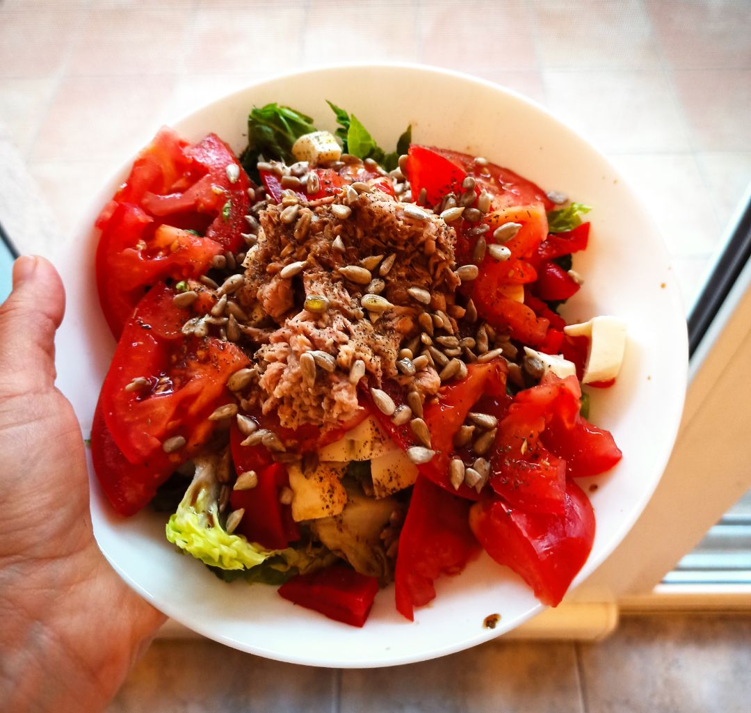 Ensalada con atún Ensalada con atún