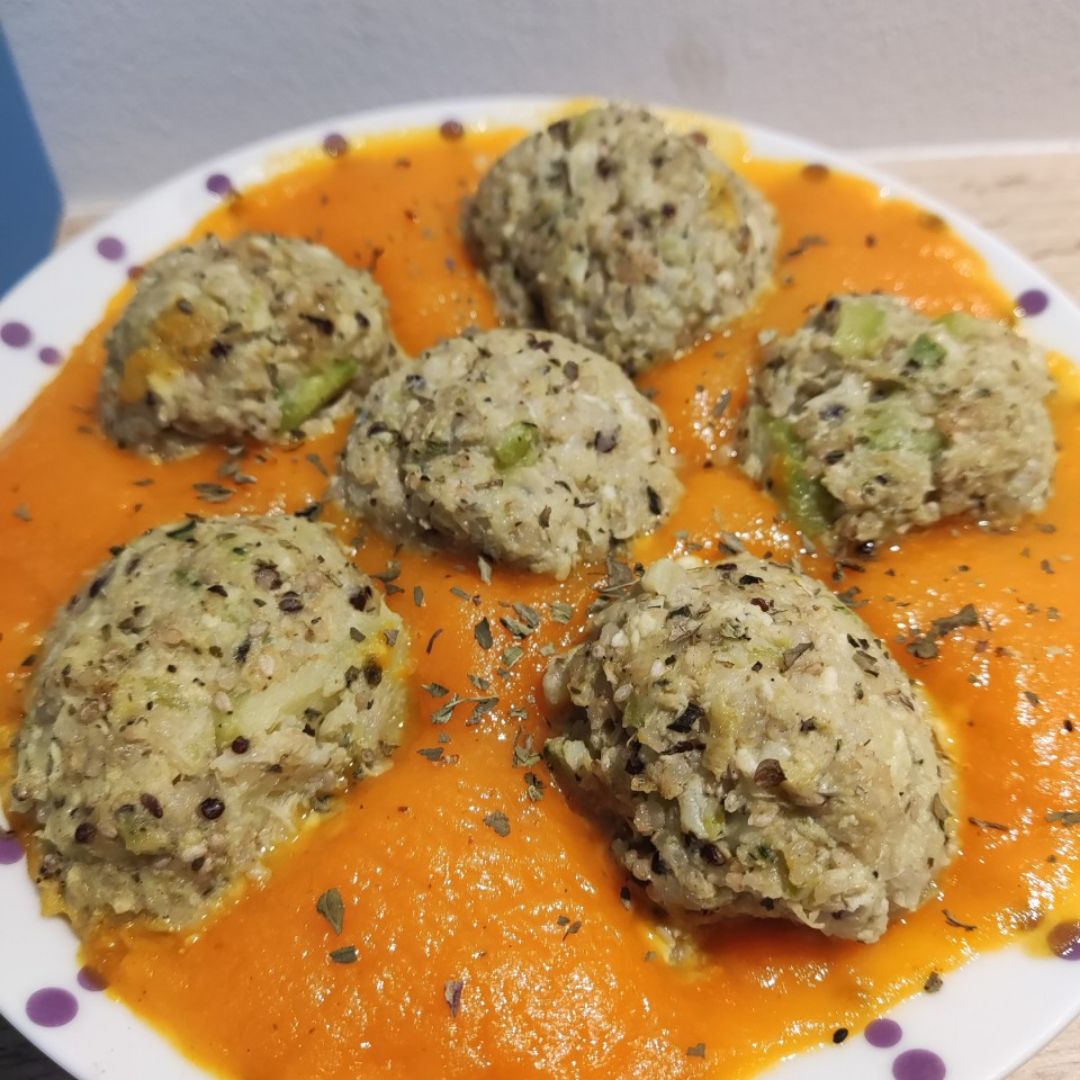 Albóndigas de calabacín y quinoa en salsa de zanahoria Paso 2 Albóndigas de calabacín y quinoa en salsa de zanahoria Paso 2