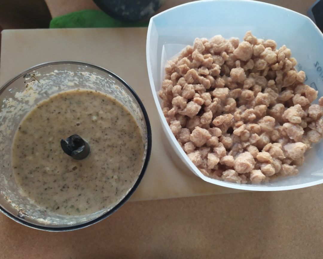 Albóndigas de soja texturizada Paso 0 Albóndigas de soja texturizada Paso 0