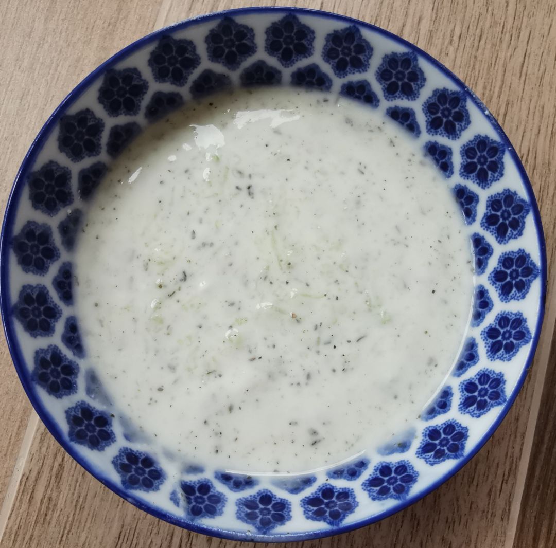 Salsa tipo Tzatziki Salsa tipo Tzatziki