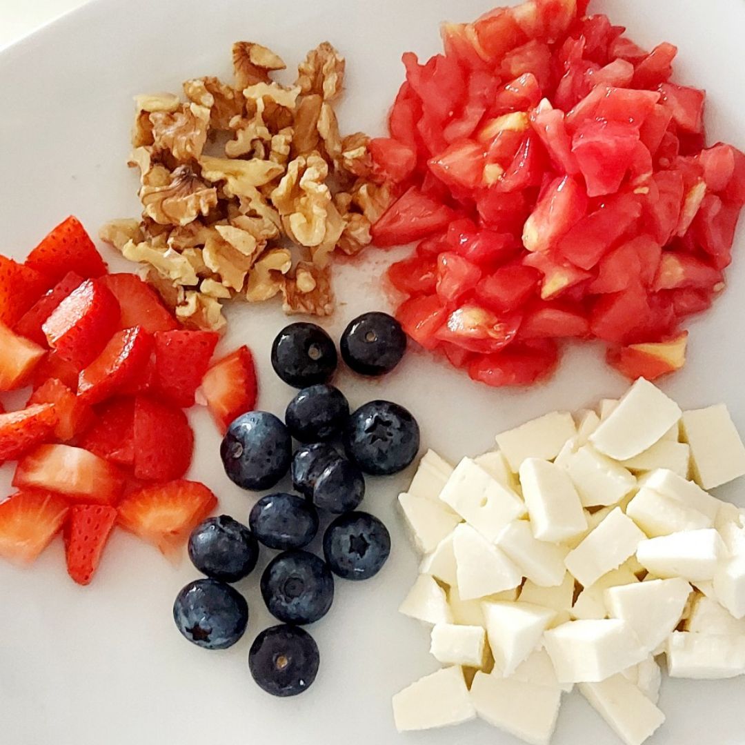 🍅🍅Tomate relleno de queso, nueces y fruta🍅🍅 Paso 2 🍅🍅Tomate relleno de queso, nueces y fruta🍅🍅 Paso 2