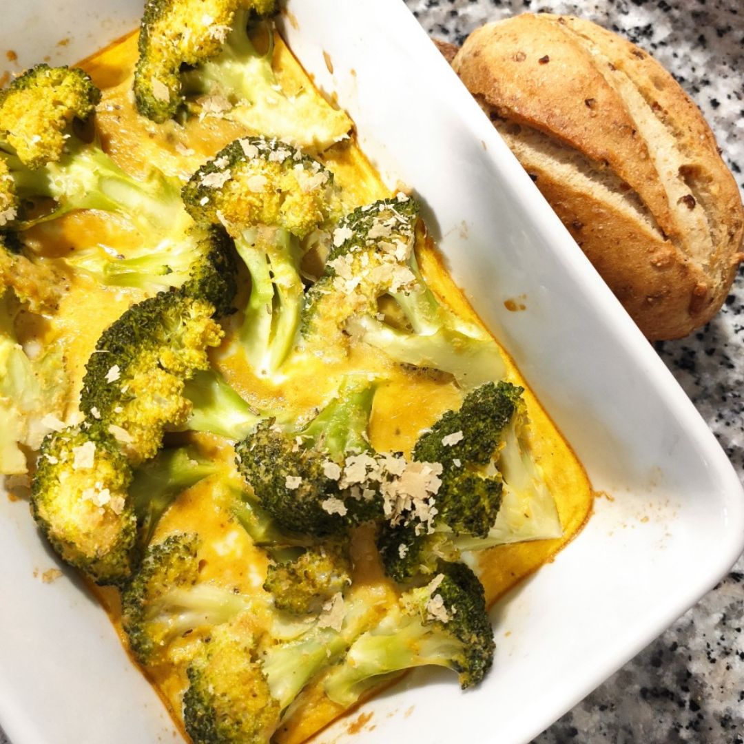 Brocoli con huevo al horno Brocoli con huevo al horno