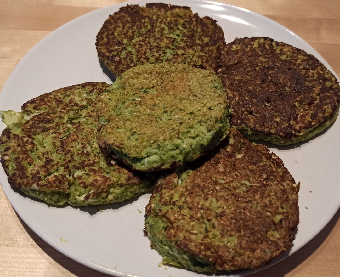 Hamburguesas de merluza y verduras Hamburguesas de merluza y verduras