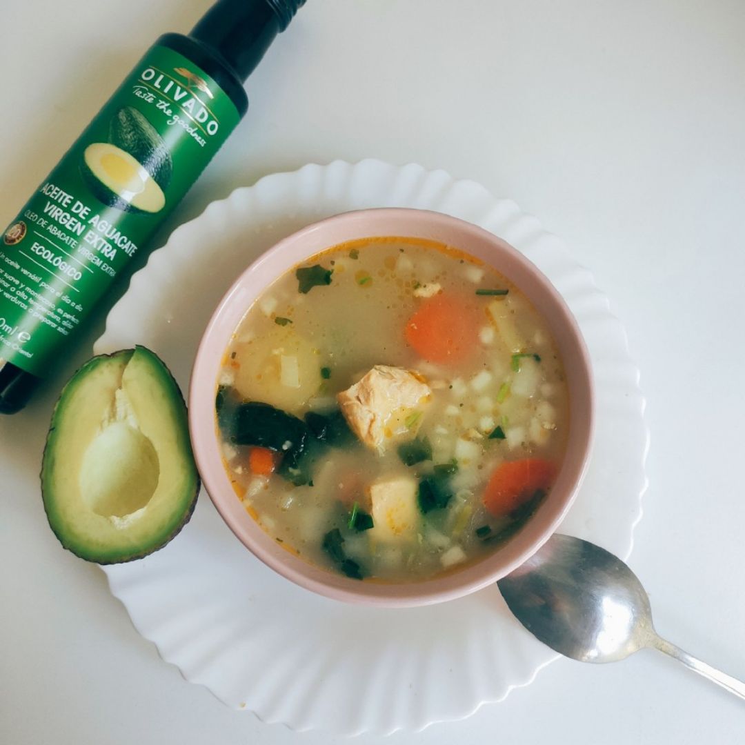 Sopita de pollo al estilo de mi abuela