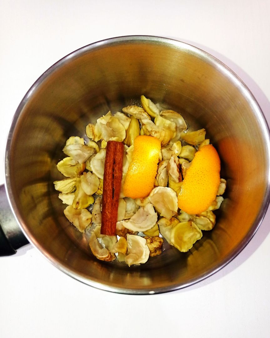 CASTAÑAS CON ANÍS Y NARANJA Paso 2 CASTAÑAS CON ANÍS Y NARANJA Paso 2