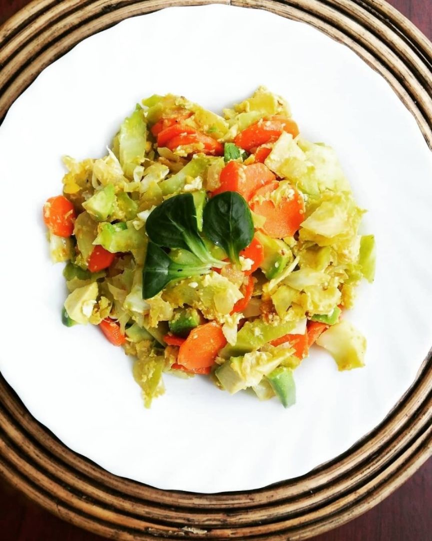 Revuelto de col y aguacate 🥑 Revuelto de col y aguacate 🥑