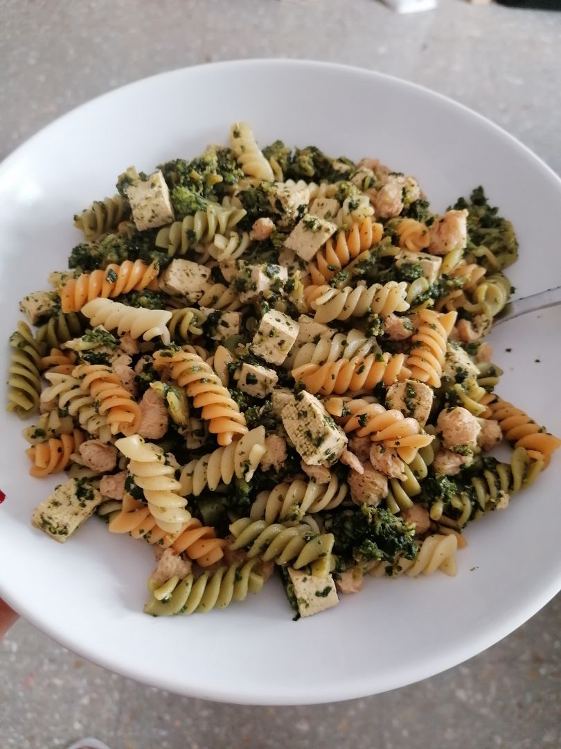 Espirales de pasta con Brócoli, Espinacas, Tofu y Soja 💚